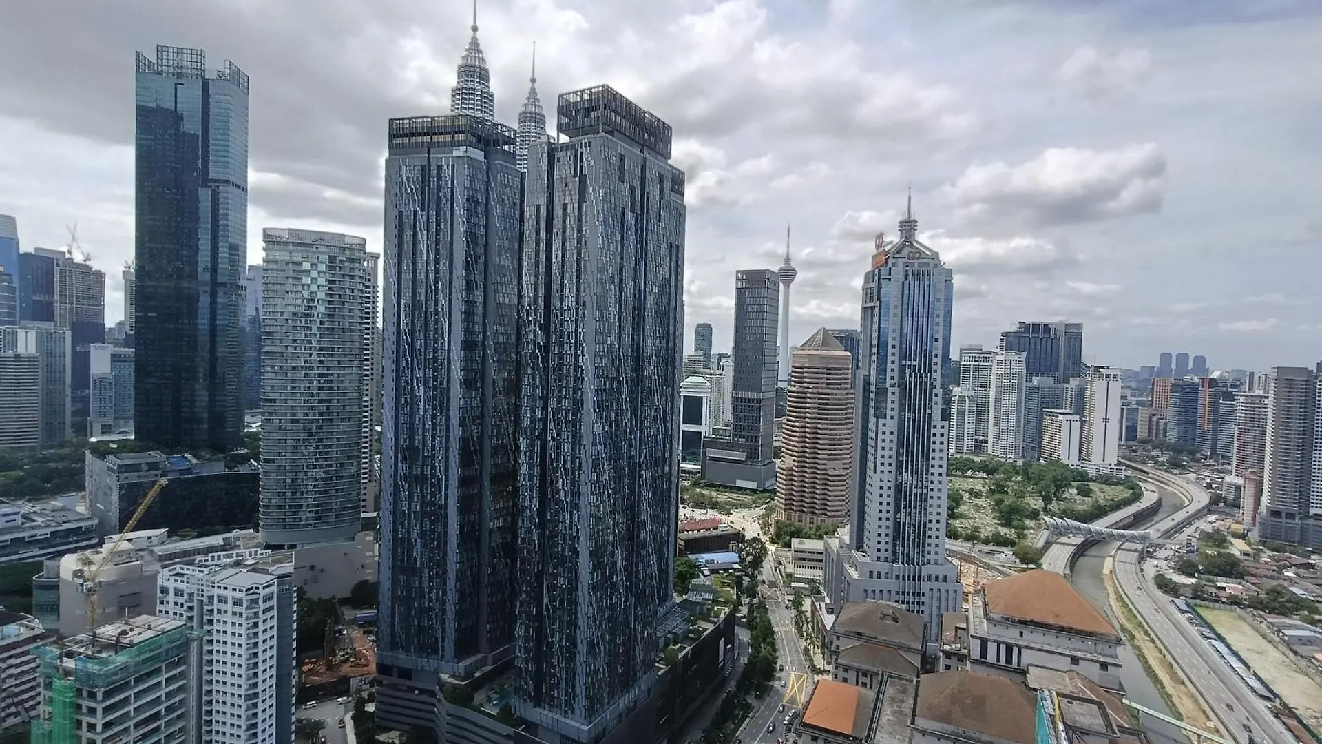 Apartment Scerletz Suite Klcc By Sky Swimming Pool Kuala Lumpur
