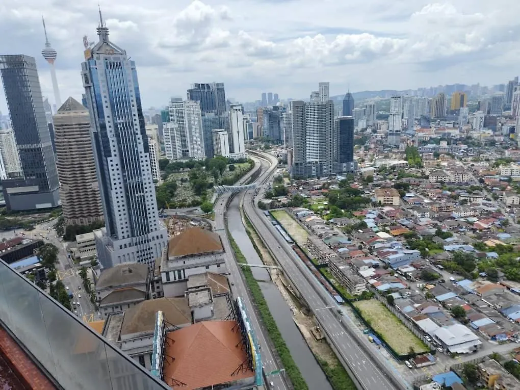 Scerletz Suite Klcc By Sky Swimming Pool Kuala Lumpur